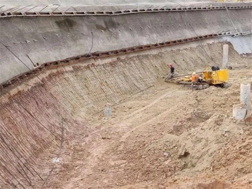 平阴基坑边坡加固